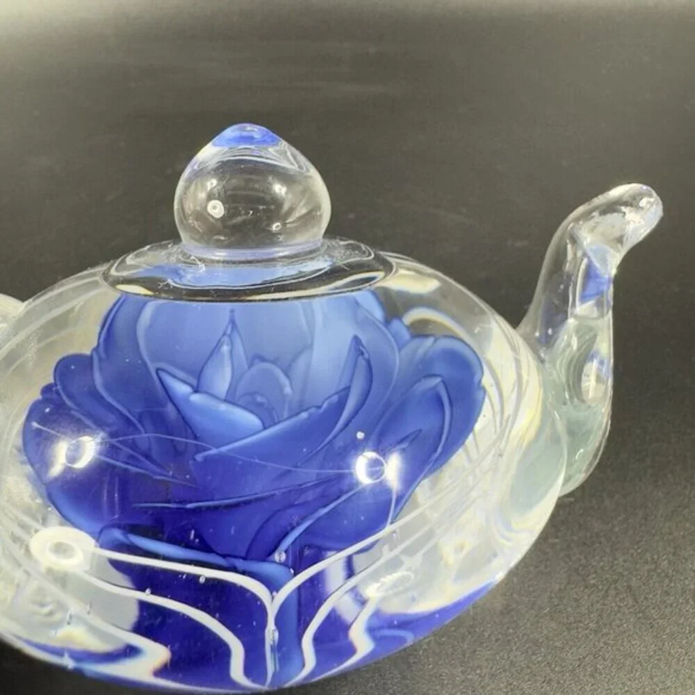 Dynasty Gallery Glass Teapot Carafe Jug Blue With White‎ Swirls Paperweight VTG